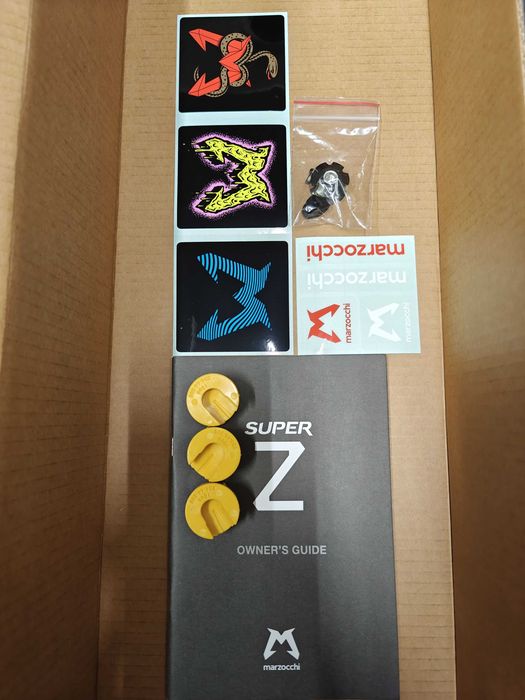 Нова вилка Marzocchi Super Z 170, 38, 29", GRIP X, 44mm Offset