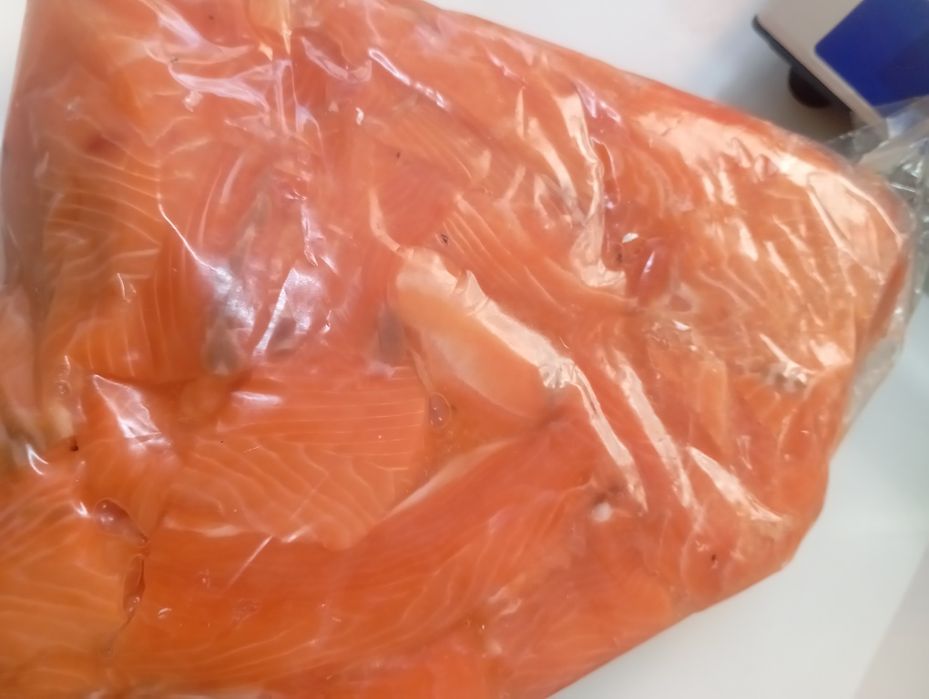 Мясо семги кусковое