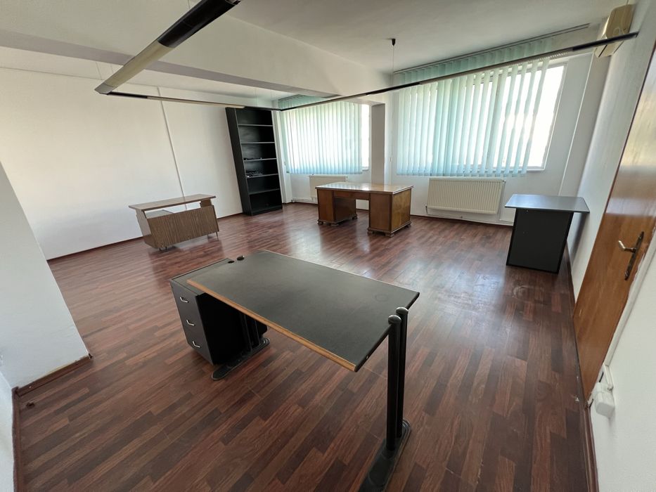 Inchiriez spatiu pentru birouri 40 mp amplasat pe Faleza Dunarii