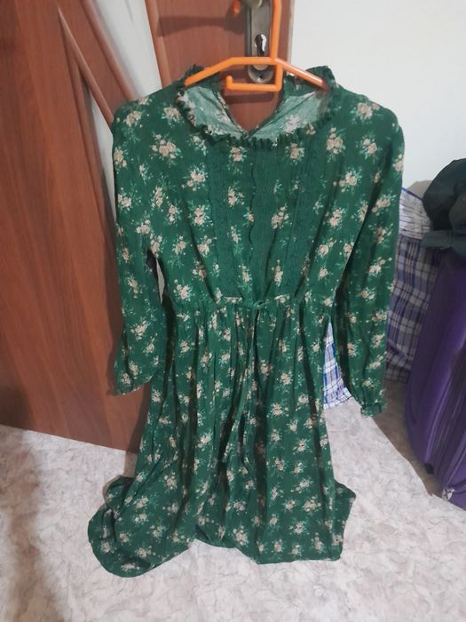 Продам платье разные почти новый