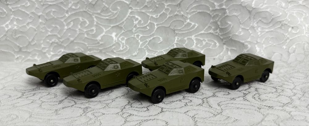 Игрушки, машинки, БТР