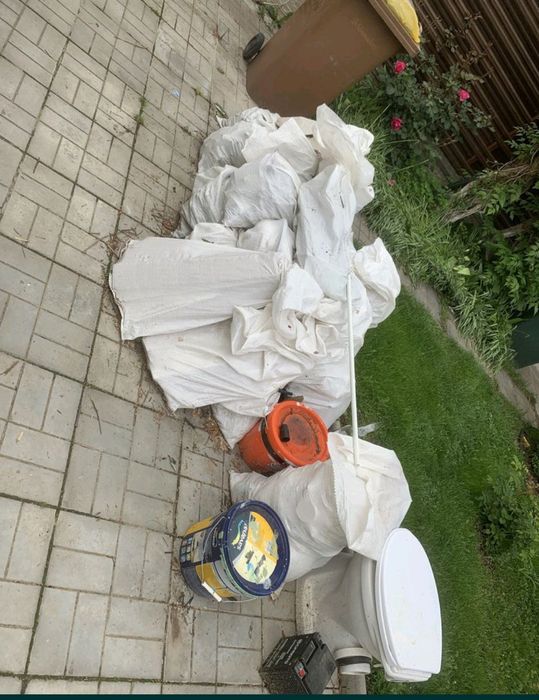 Transport Moloz Bucuresti - Colectare Deseuri Debarasare Moloz Ieftin