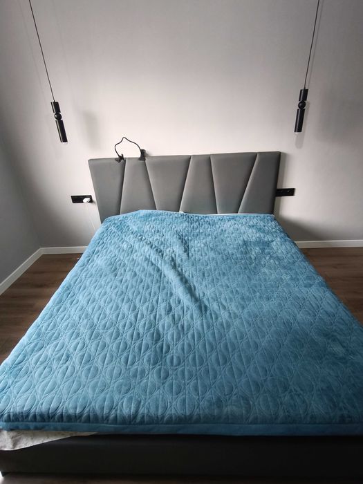 Продаю двухспальную кровать