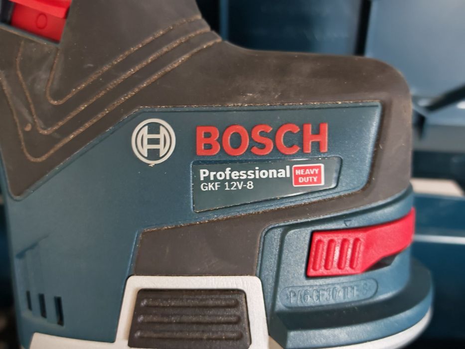 Bosch GKF 12V-8 фреза