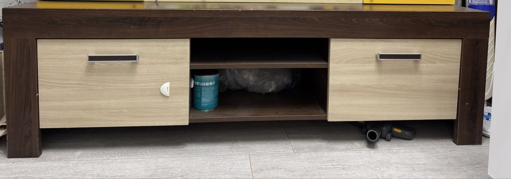 Продам тумбу в зал