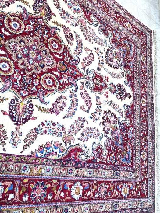 Elegant covor persan-Ghom-Iran-lana-manual-impact vizual-Olanda