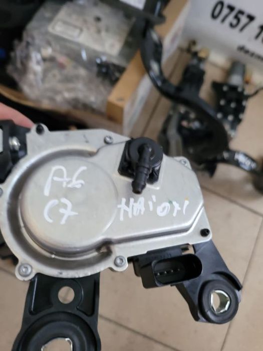Motoras Stergator Haion Hayon Luneta Audi A6 4G C7 An 2012- Avant Vandut De Firma Cu Garantie