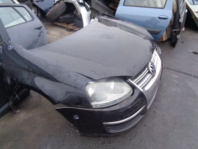 Vand fata completa volkswagen jetta din 2006