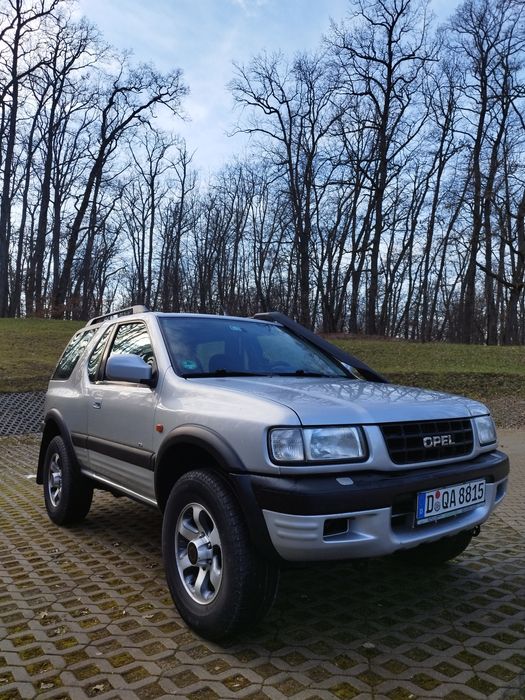Opel Frontiera DTI 16v RS 4x4 4x2