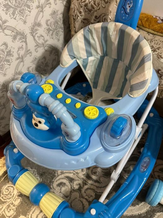 Детский ходунок в хорошем состояний