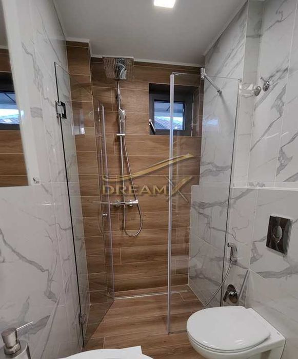 Тристаен под наем в Центъра! 71241637