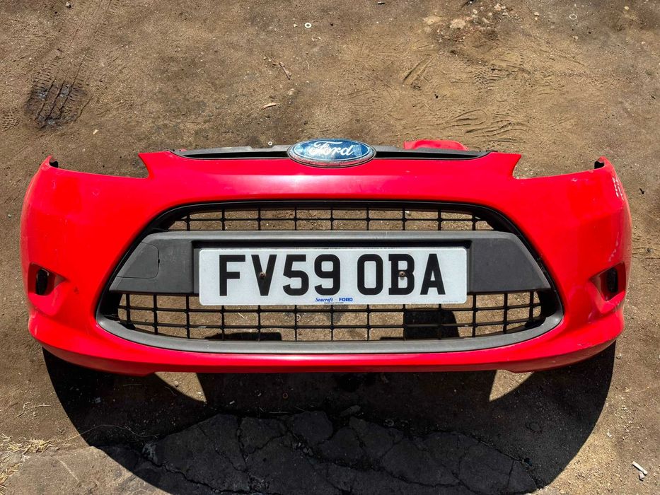 Bara fata Ford Fiesta an 2009
