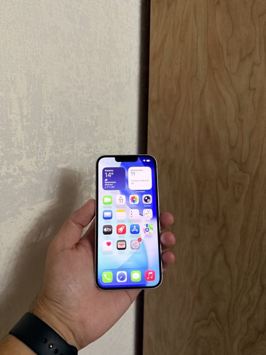 iPhone 13/128Gb - В отличном состоянии