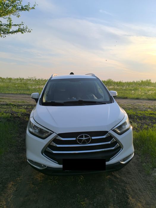 Продам Jac S3 2021 года.