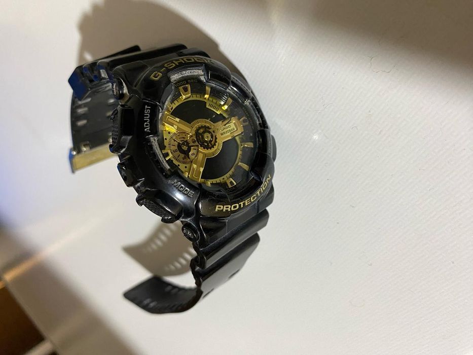 Продам оригинальные часы Casio GA 110,.