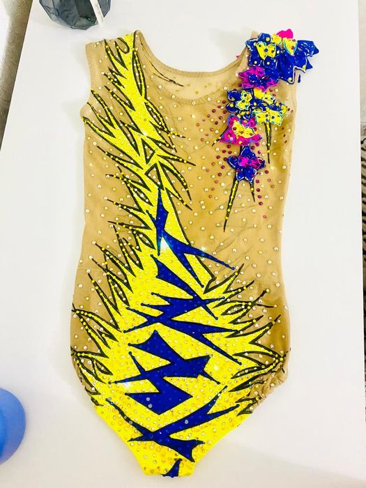 Купальник для художественной гимнастике