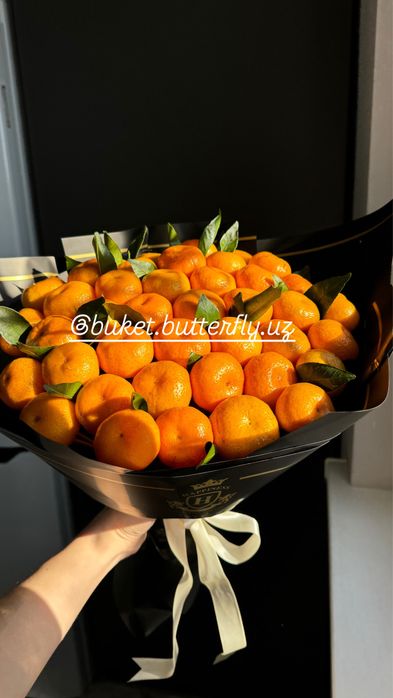 Букет из свежих мандаринов