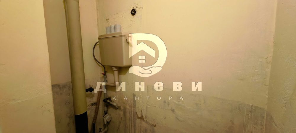 Продава се Тристаен апартамент в Стара Загора, Център - 78 кв.м за 981 €/кв.м - Снимка #15