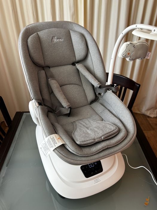 Продавам електрическа бебешка люлка CANGAROO HERA