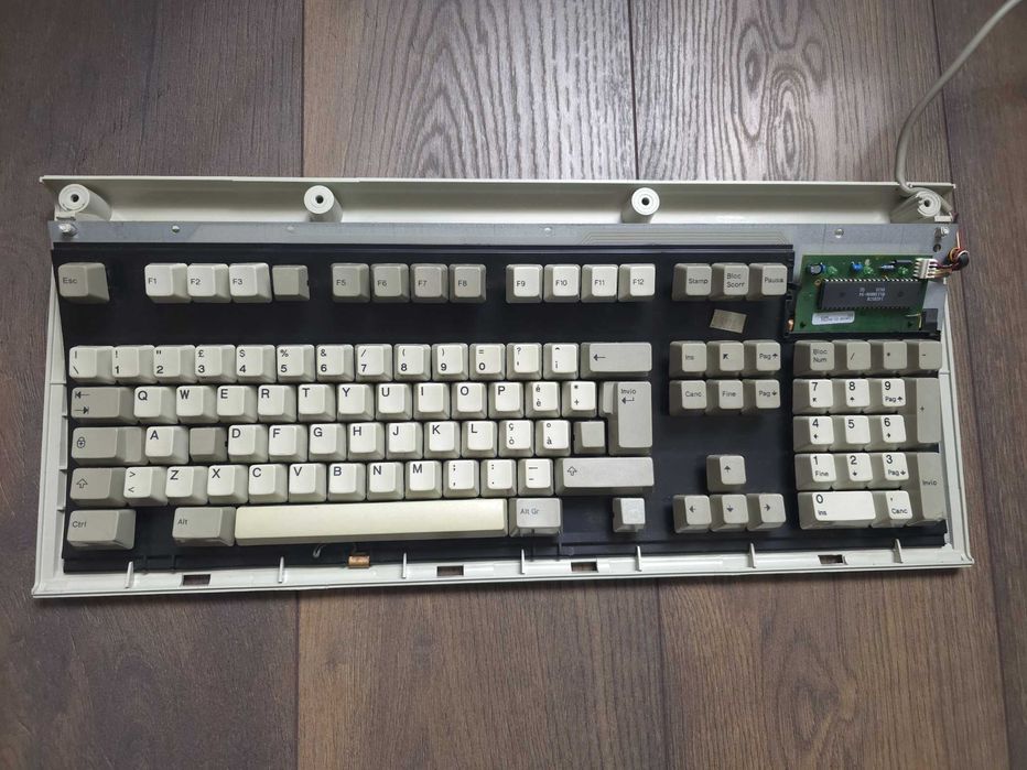 IBM Model F/M клавиатури