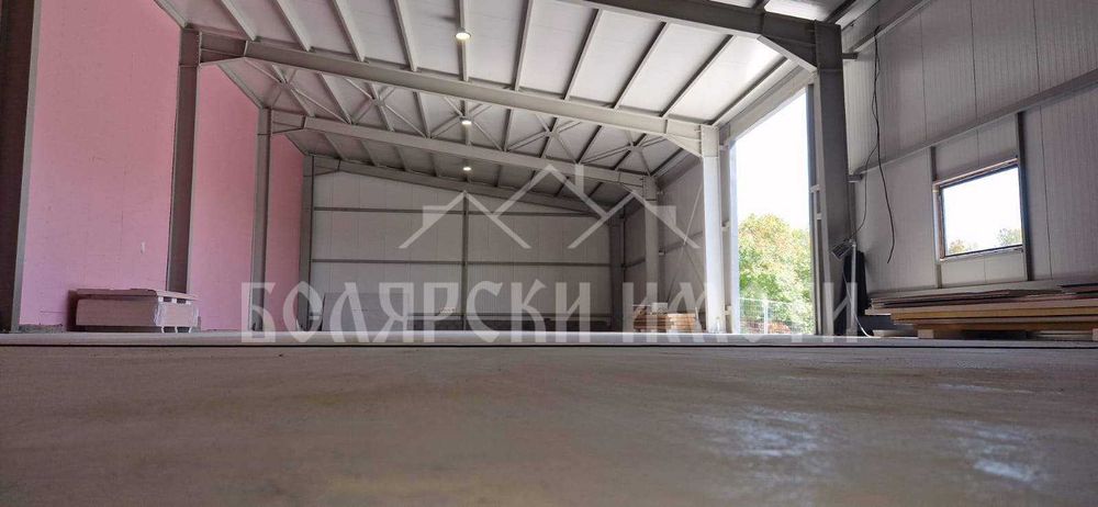 Дава се под наем Склад в Велико Търново, Промишлена зона - Запад - 380 кв.м за 1861.5 € - Снимка #4