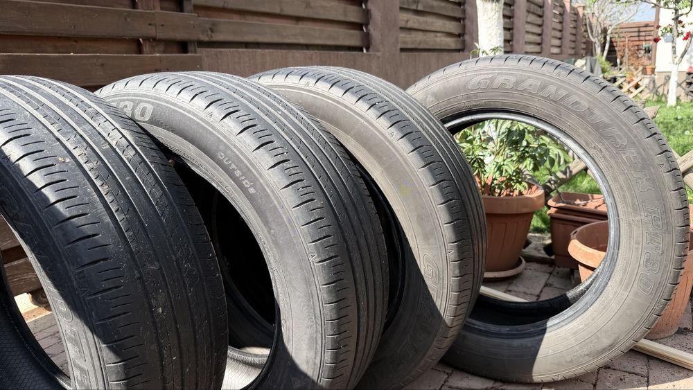 Anvelope vara SUV : Dunlop GrandTrek PT 30 225/60/R18