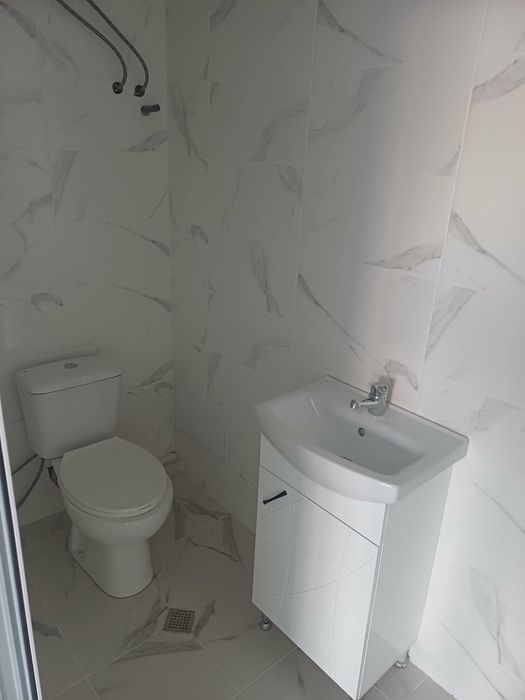 Дава се под наем Магазин в Асеновград - 40 кв.м за 348.84 € - Снимка #1