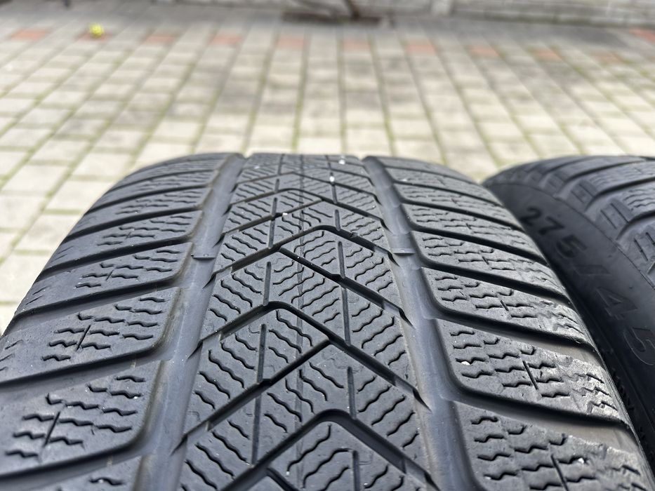 Set 4 anvelope de iarna BMW X5 / X6 * Pirelli runflat 275/45/20