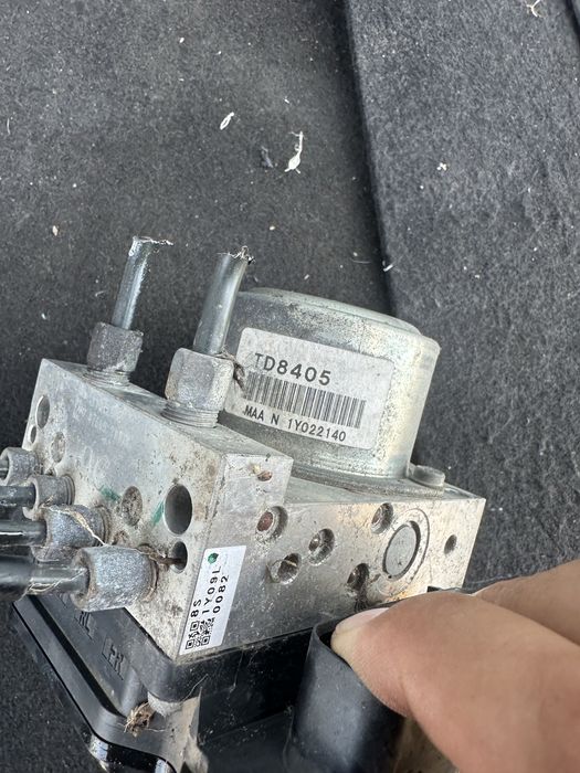 Abs спирачен модул за Nissan Juke 1.5dci td8405