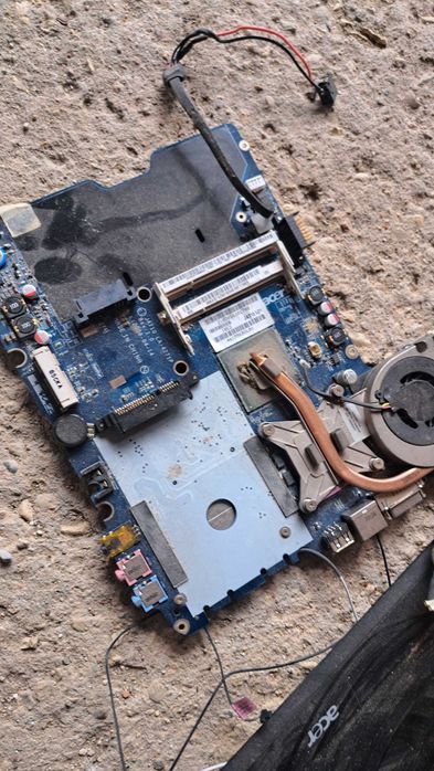 Продава се лаптоп