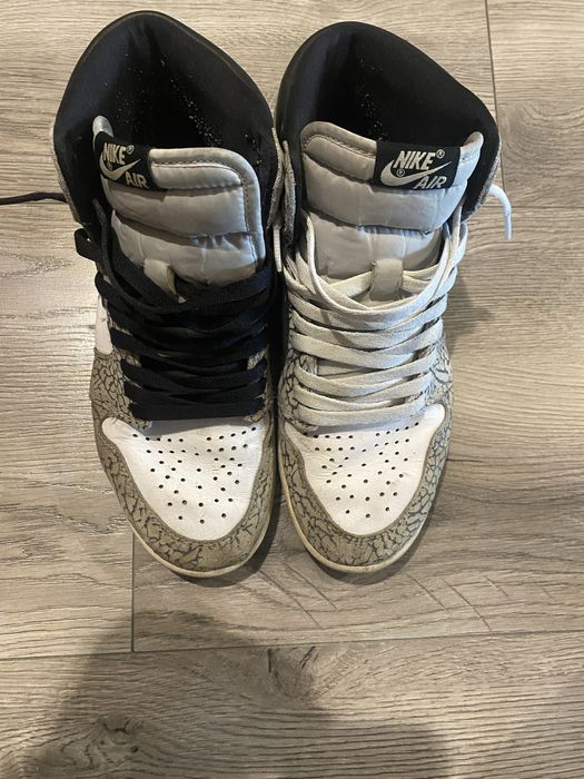 Jordan 1 Mid White Cement