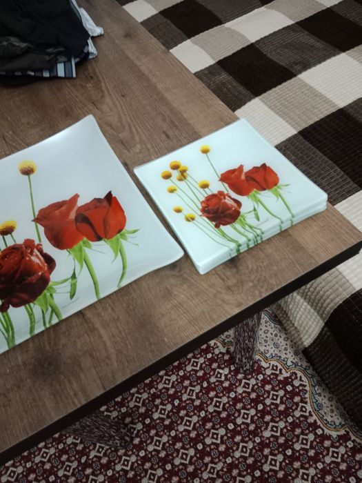 Продам тарелки тортница