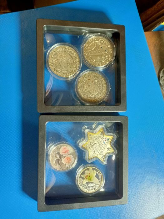 Продам монеты серебро унция