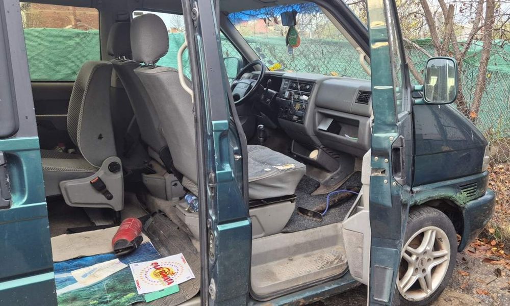 Wolsvagen transporter 2.5 tdi  1996 година