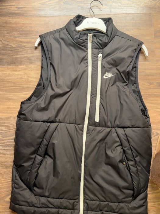 Nike Therma-Fit елек размер S – оригинален, много запазен