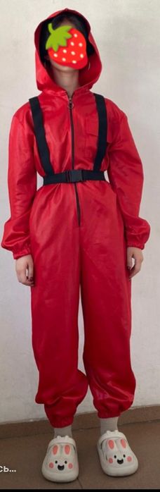 Костюм охранника игра в кальмара