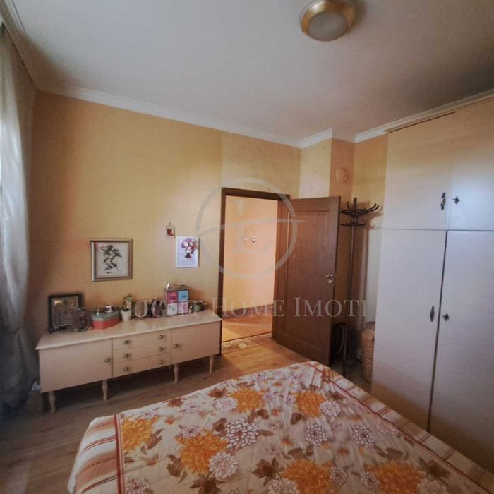 Продава се Тристаен апартамент в Пловдив, Кючук Париж - 87 кв.м за 1943 €/кв.м - Снимка #5