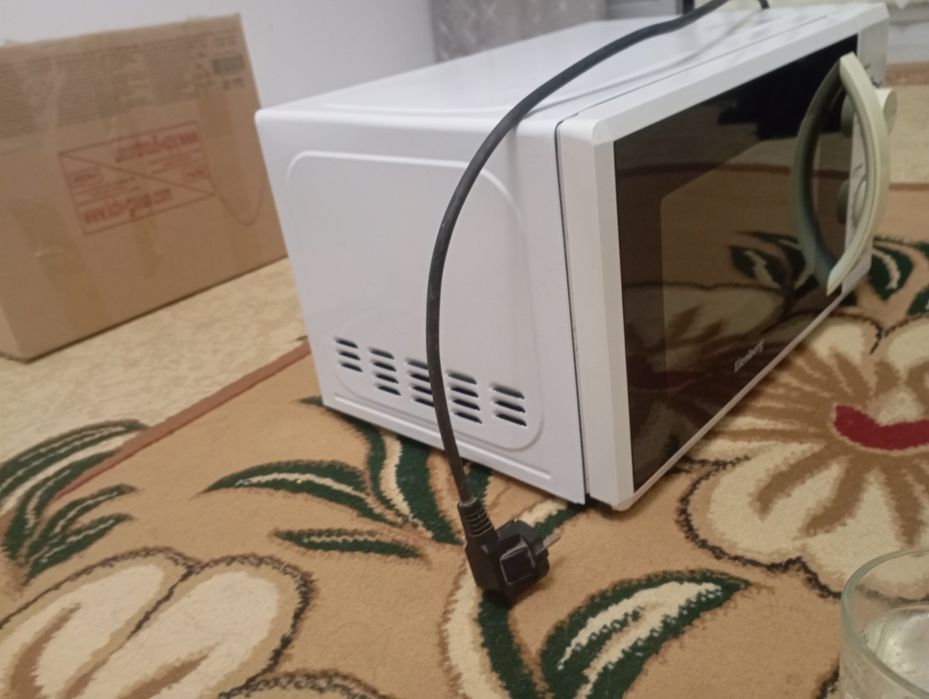 Микравалновка Elenberg