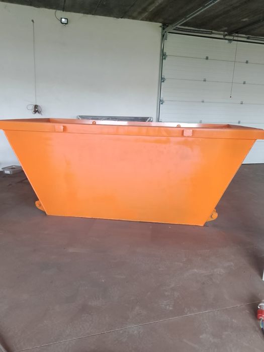 Container pentru deșeuri provenite din demolari