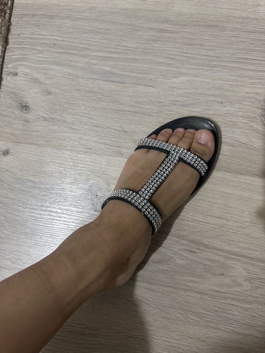 Продам шлепанцы б/у