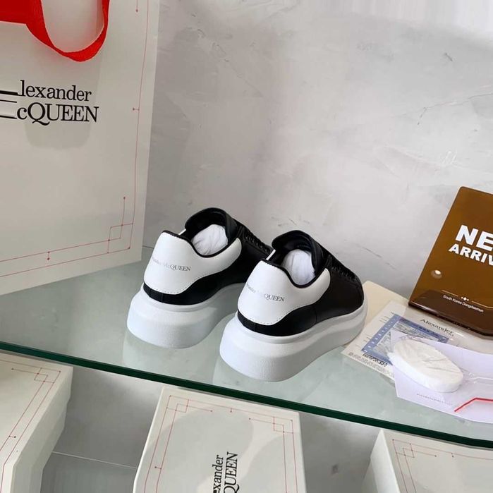 #DOAR 379,99# Alexander McQUEEN Sneakers Black White Editie Limitata