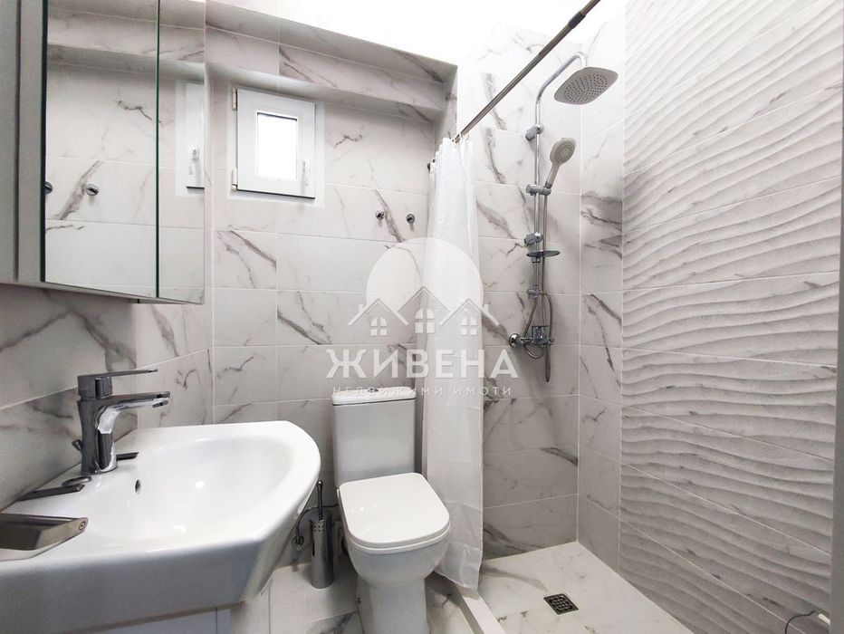 4-стаен апартамент под наем в Идеален център