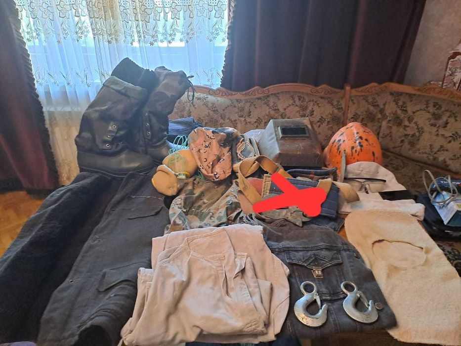 Рабочая   одежда и другое.