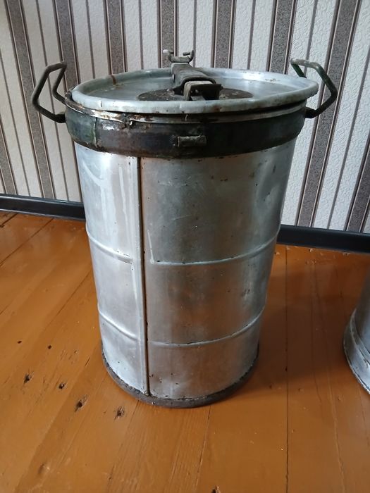 Katta mustahkam flyaga — 40 litr! Ishonchli va arzon! 

Sifatli,