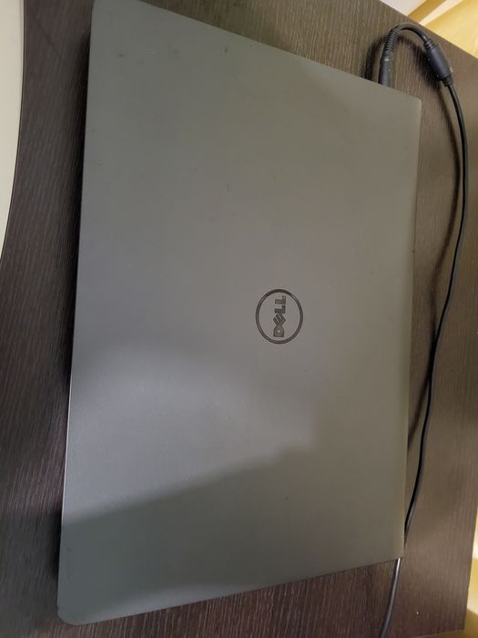 Laptop DELL I3 500GB