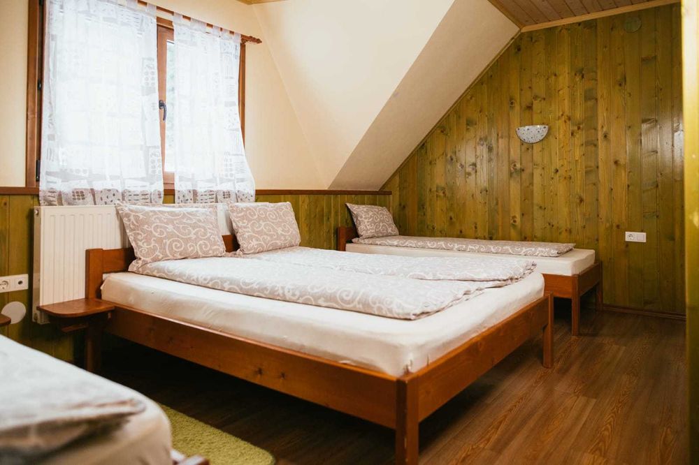 Pensiune de vânzare în Harghita Băi/ 8 camere, wellness