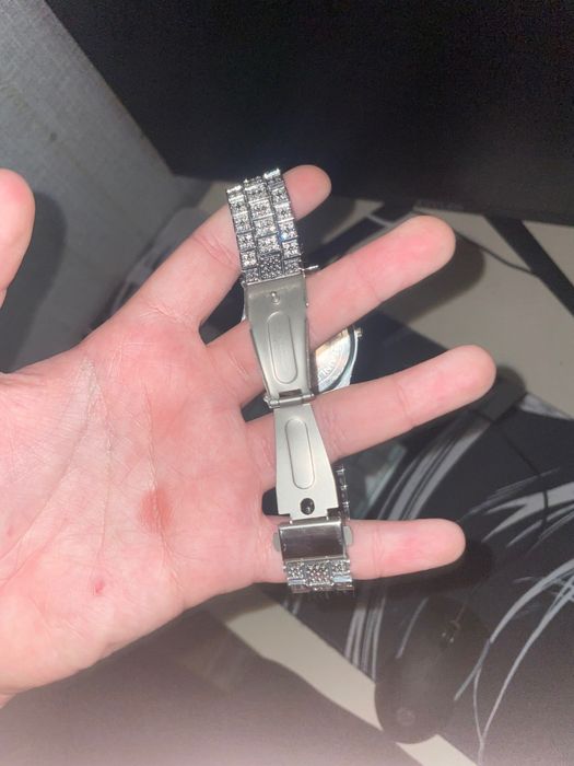 Наручные часы шикарные