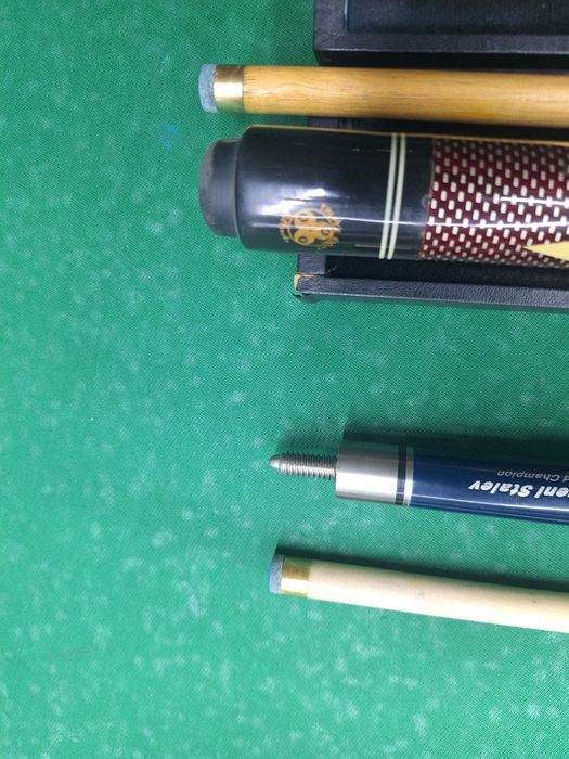 Бильярдный кий с чехлом