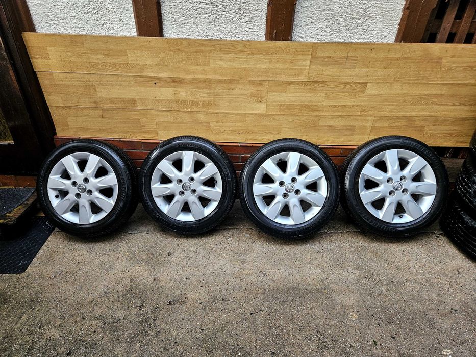 Лети джанти Nissan Micra 15"