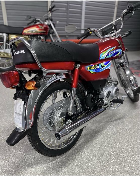 Новая оригинальная Honda CD 70
